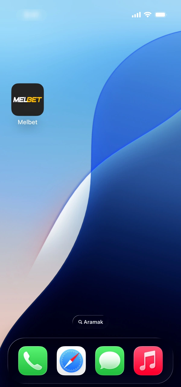 Yenilenen arayüzü kullanmak için cihazınızdaki Melbet iOS Uygulama simgesini açın.